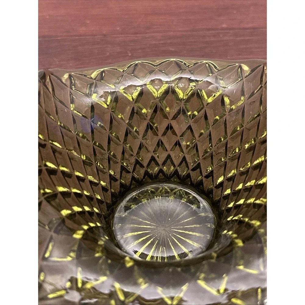 Vintage Viking Green Glass Basket Diamond‎ Cut Handle Scalloped Base Easter Plus